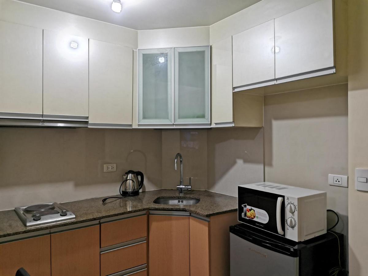 Palm Tree Villas Pasay Exterior foto