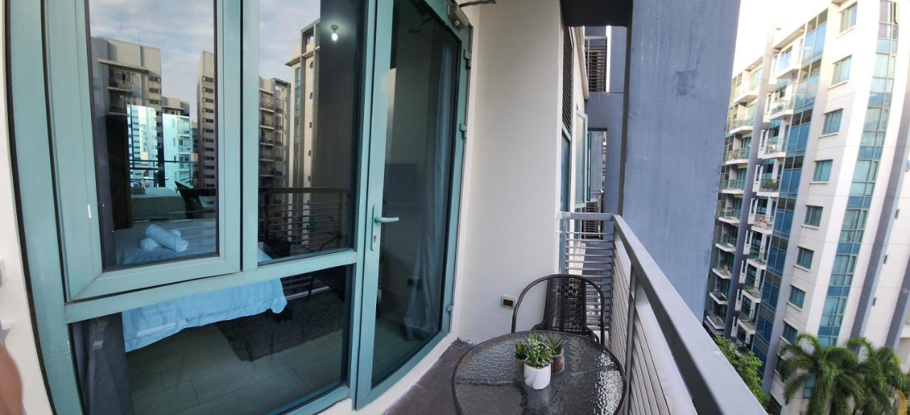 Palm Tree Villas Pasay Exterior foto